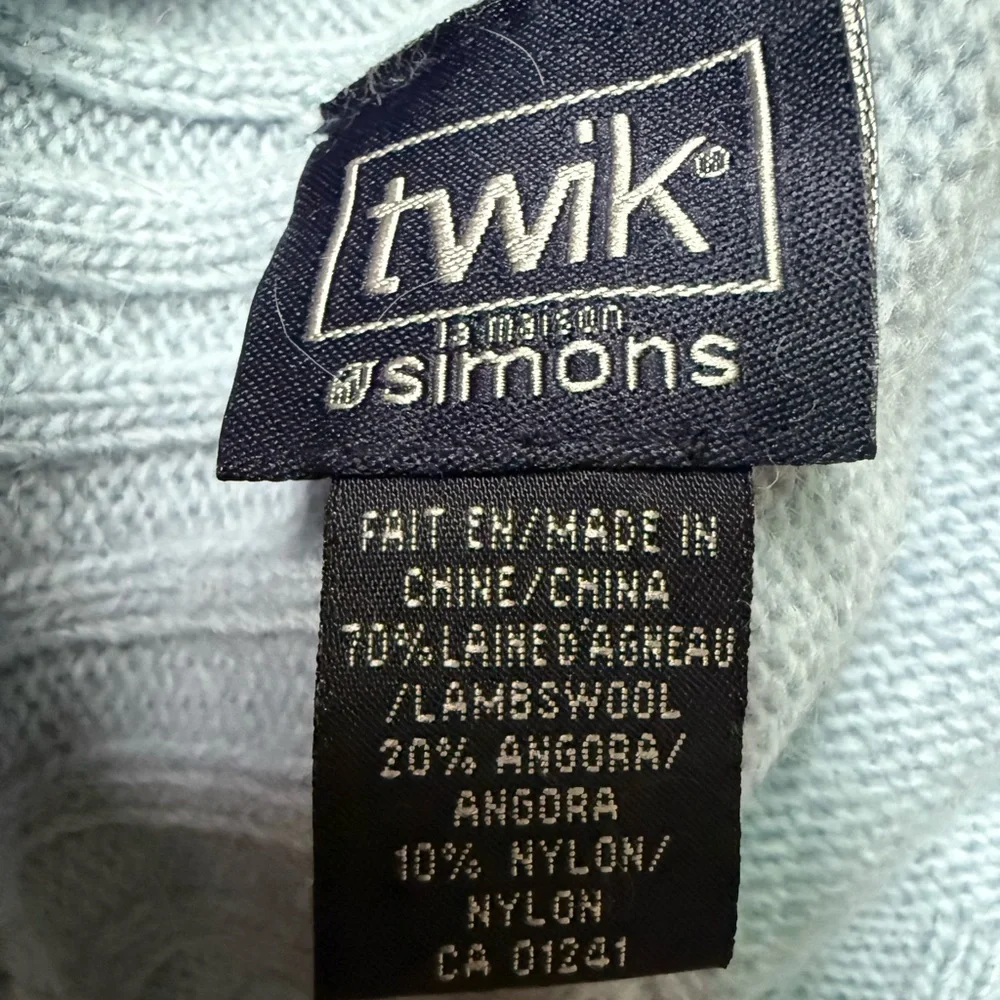 twik Light Blue Knit Gloves and Beanie Set
